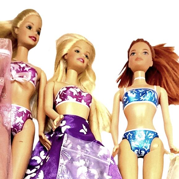 Trio of 2001 Palm Beach Barbies W/Swim Suits, PJ's, Shoes & Wedding Dresses - Picture 3 of 16